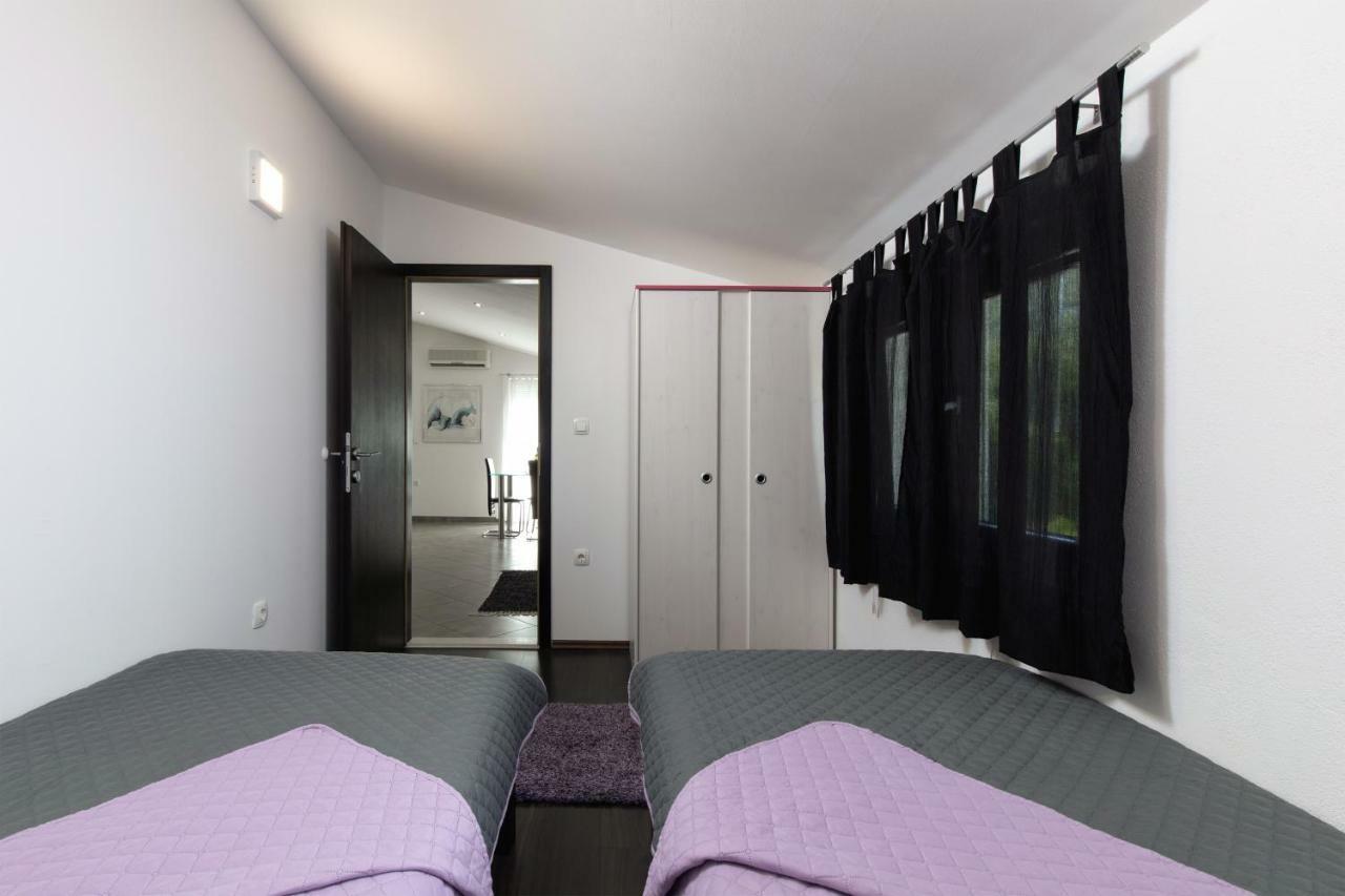 Apartments Bubalo Omiš Eksteriør billede