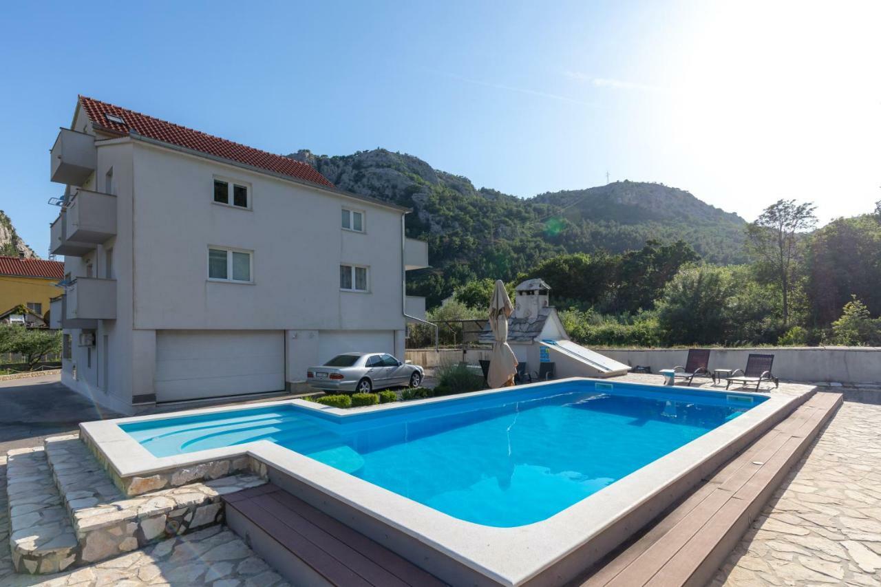 Apartments Bubalo Omiš Eksteriør billede