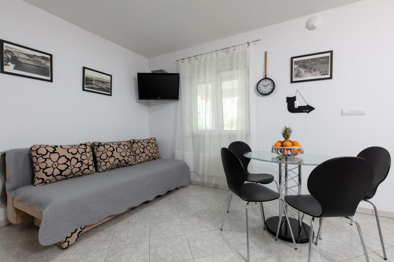 Apartments Bubalo Omiš Eksteriør billede
