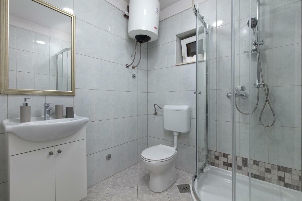 Apartments Bubalo Omiš Eksteriør billede